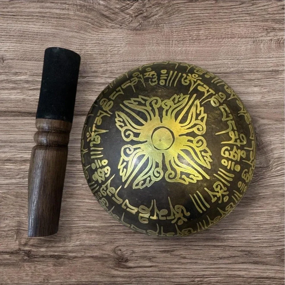 Vintage Handmade Tibetan Singing Bowl. Inlayed brass. 4